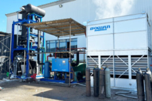 Tube ice maker designed for continuous ice production with advanced refrigeration technology and energy-efficient operation.