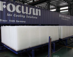 Containerized block ice machine