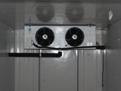 Flake ice machine with ice storage room_1