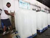 Large scale block ice factory with large cold room