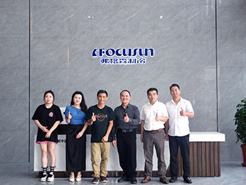 Focusun signing a flake ice machine purchase contract with an Indonesian fishery customer