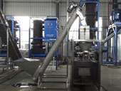 Fully-automatic ice bagger